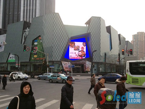 LED顯示屏網(wǎng) LED條幕屏